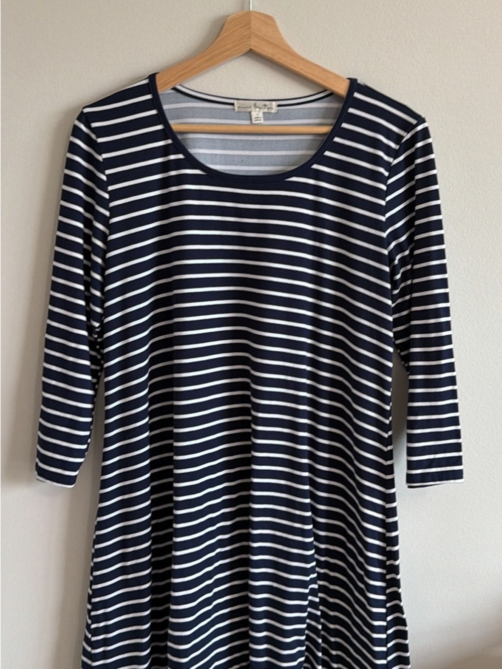 Nine Britton Women’s Navy and White Striped Scoop-Neck Top - Classic Breton